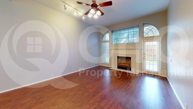 Building Photo - 7821 Aqua Vista Dr
