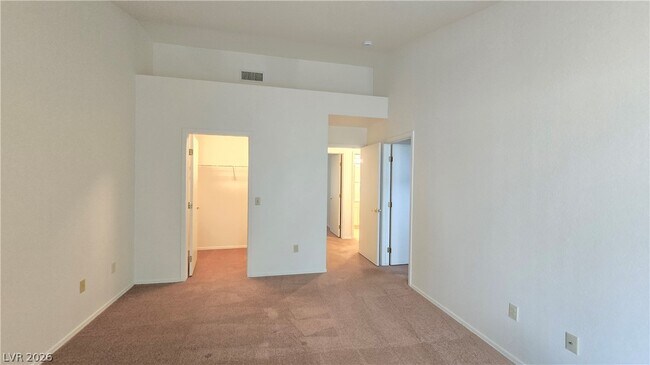Building Photo - 9328 Fresh Spring Dr