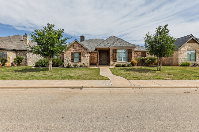 Building Photo - Luxury 4-Bedroom, 3-Bathroom Home in Kelse...