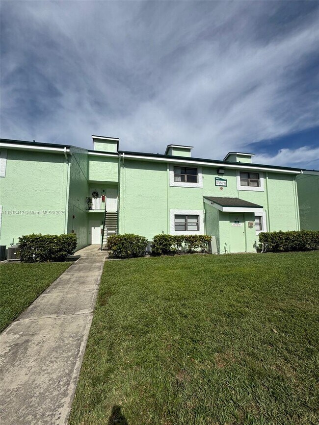 Building Photo - 8787 NW 39th St