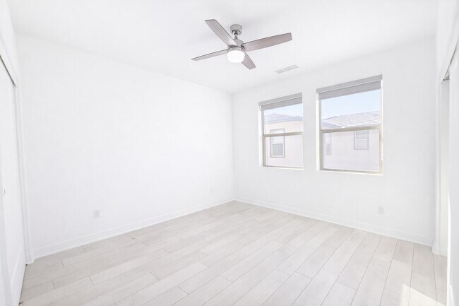 Building Photo - 35770 McCarthy St