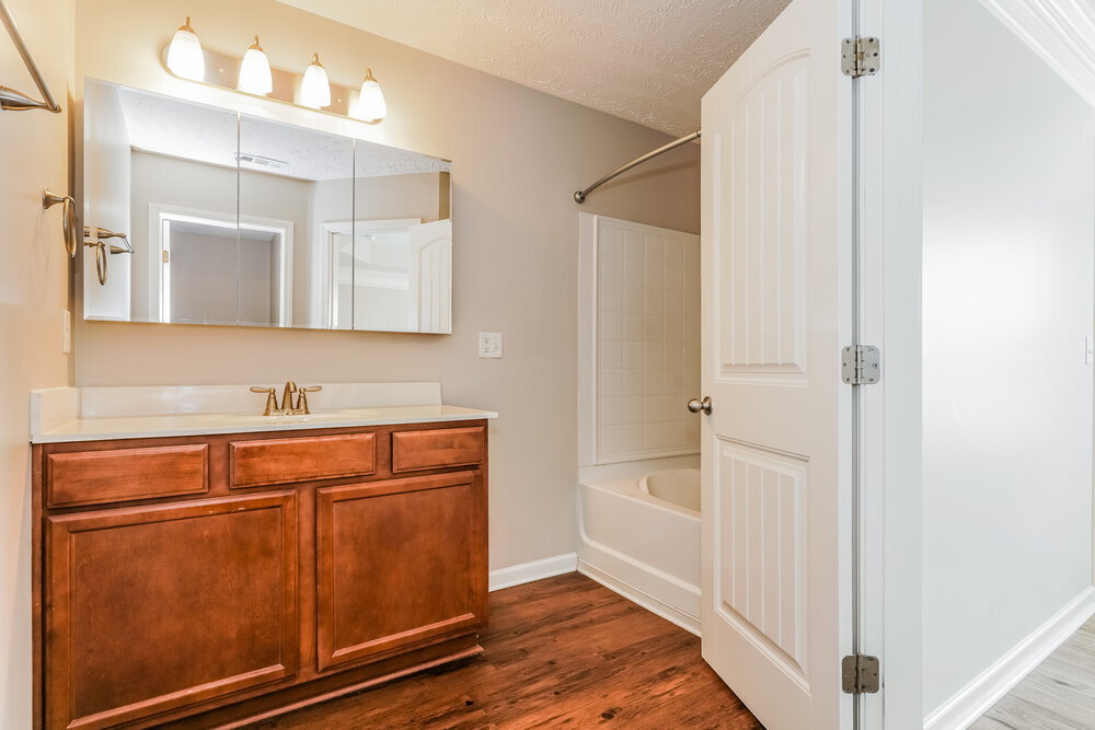 Building Photo - 1020 Tammy Sue Ln