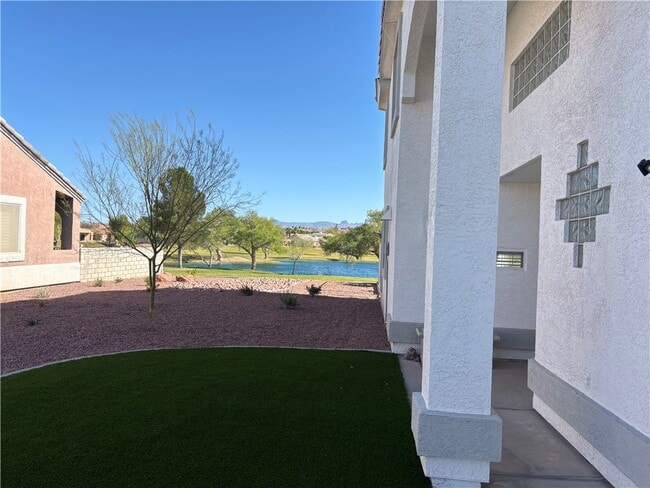 Building Photo - 2838 Cam Del Rio