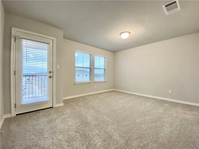 Building Photo - 1701 Yaupon Grove Ln