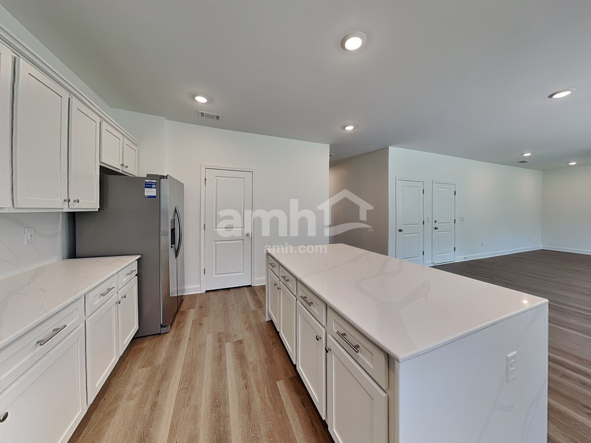 Building Photo - 200 Chase Ln