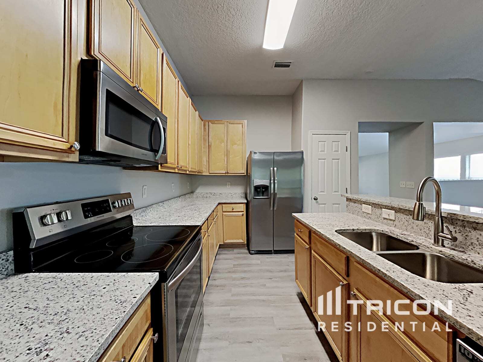 Building Photo - 12264 Deersong Dr