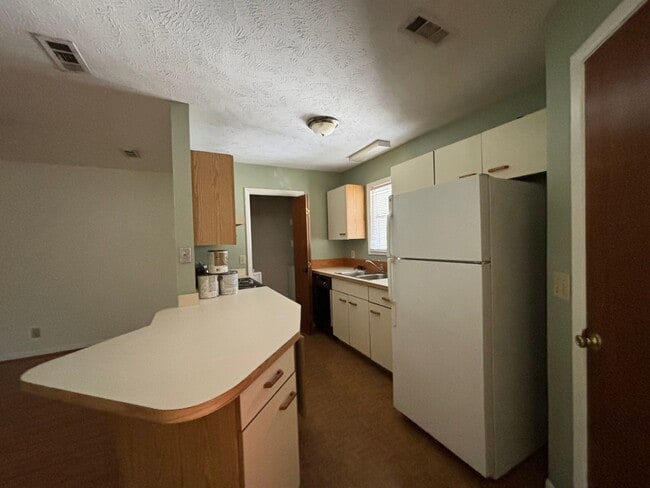 Building Photo - 6792 Willowbrook Dr