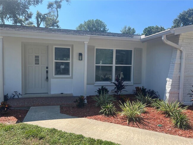 Building Photo - 2017 Rebecca Dr