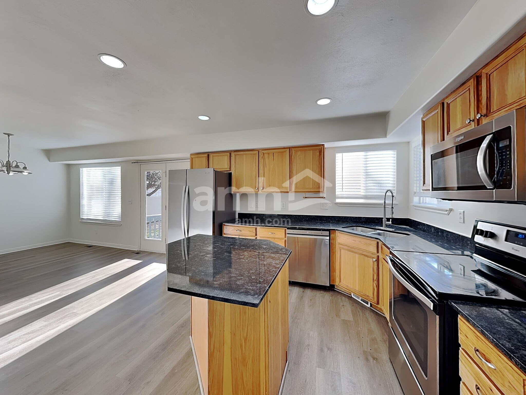 Building Photo - 6828 Denby Dale Rd