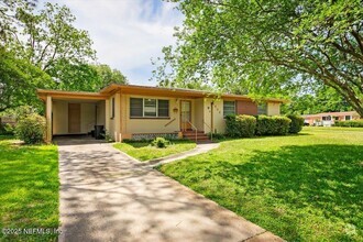 Building Photo - 6446 Ledbury Dr S