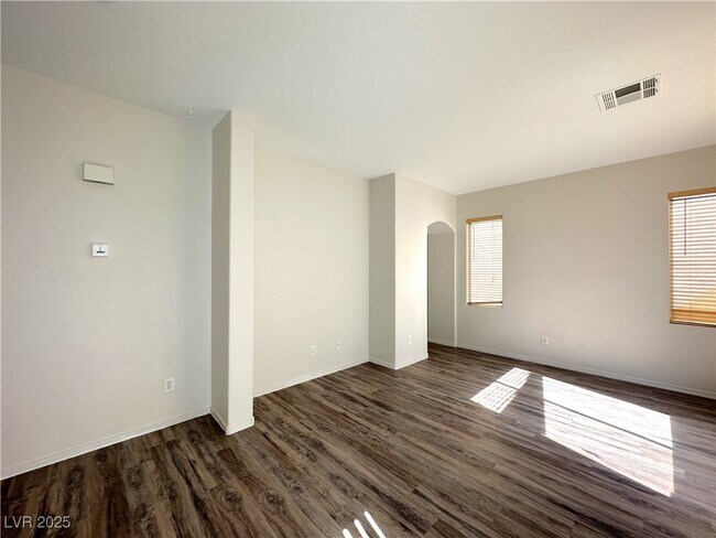 Building Photo - 8014 Imperial Treasure St