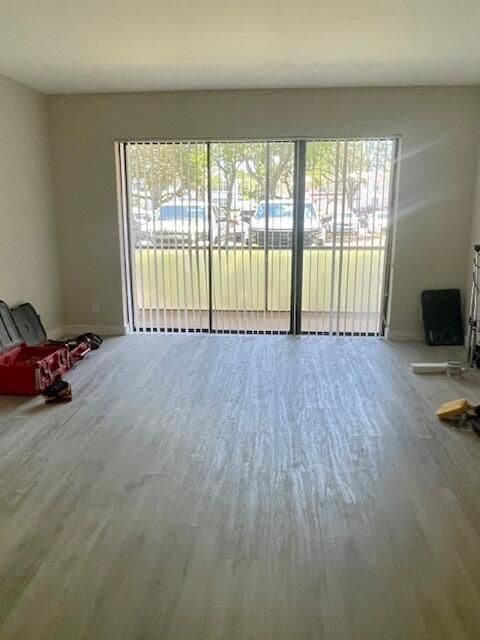 Building Photo - 208 Foxtail Dr
