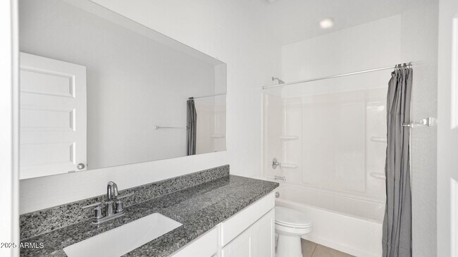 Building Photo - 40035 W Shaver Dr