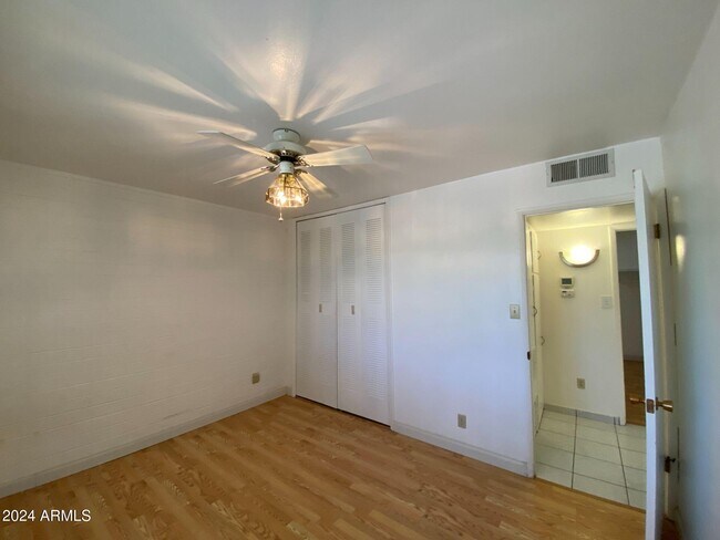 Building Photo - 10651 W Connecticut Ave