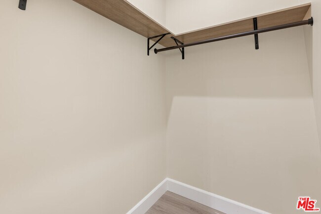 Building Photo - 6255 Gentry Ave