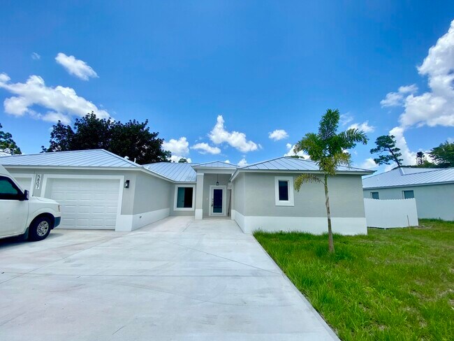 Primary Photo - 5807 Raintree Trail