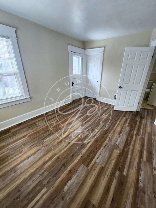 Building Photo - Must See! Fully Updated 3-Bedroom Home in West Toledo