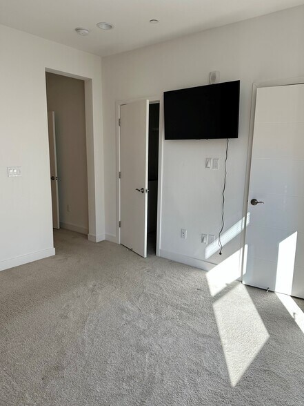 Master Bedroom - 158 Uptown Cir