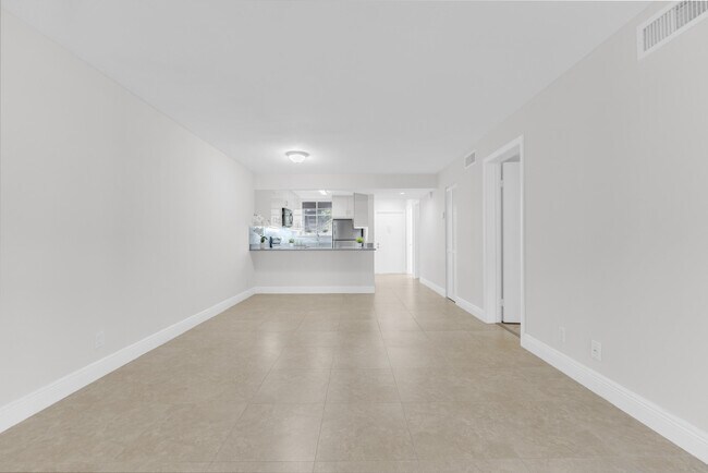 Building Photo - 1256 S Military Trail