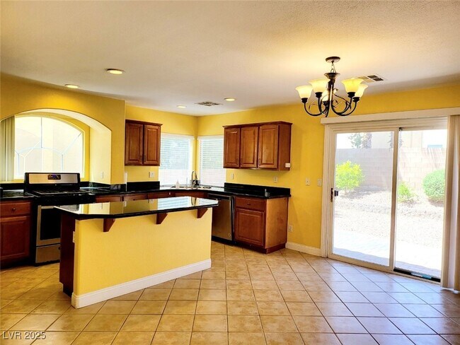 Building Photo - 10885 Fintry Hills St