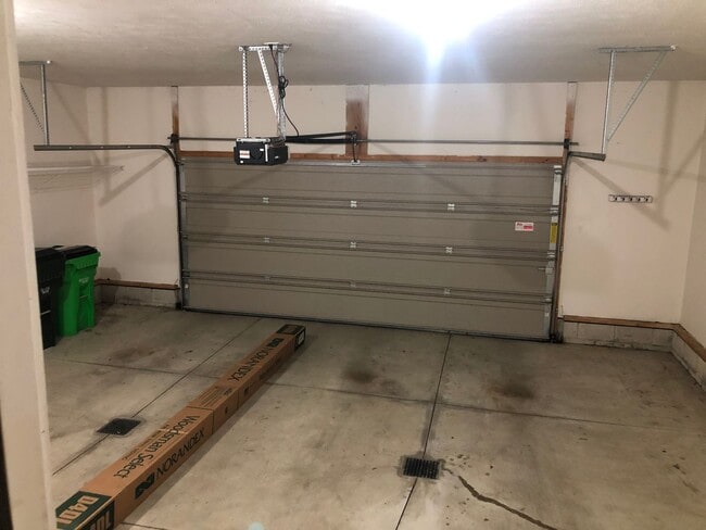 Building Photo - 2908 Eastern Rd