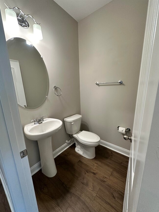 Building Photo - 686 Oyster Dr