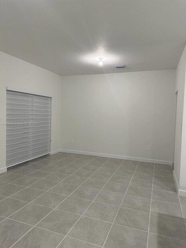 Building Photo - 14816 SW 265 St