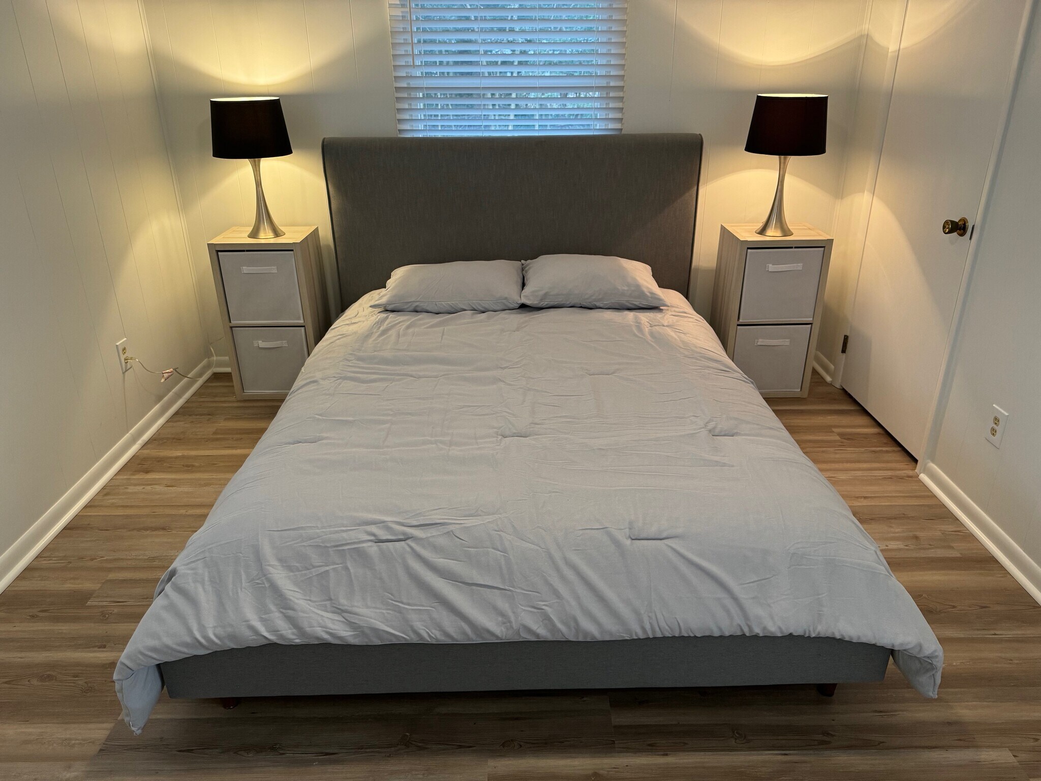 Building Photo - 22730 Holly Way W