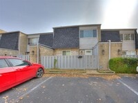 Building Photo - 1402 Bill Carrol Dr