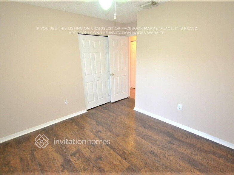 Building Photo - 2431 NW 186th Ave