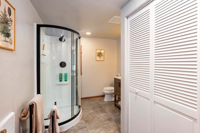 Building Photo - 55823 Wood Duck Dr