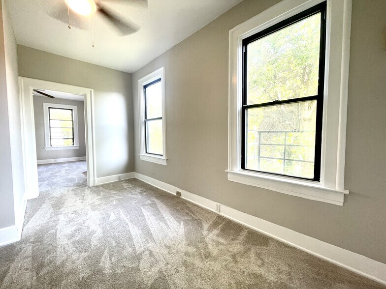 Building Photo - 1813 Highland Ave