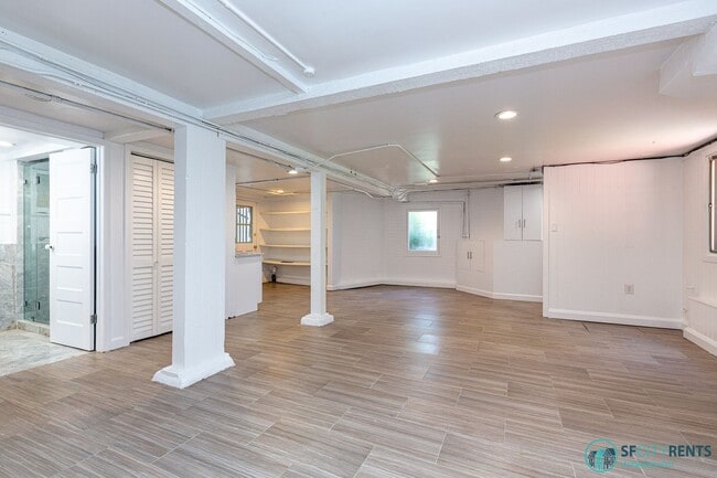 Building Photo - Pacific Heights: Remodeled Single Family H...