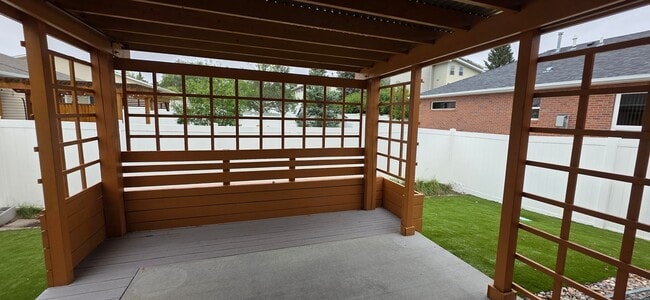 Building Photo - 414 Appletree Ct