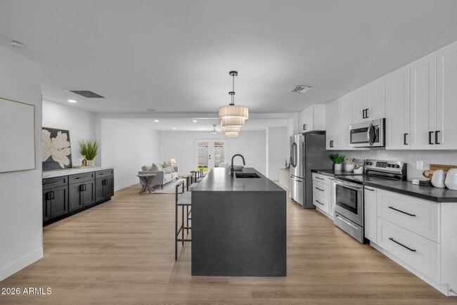 Building Photo - 7415 E Holly St