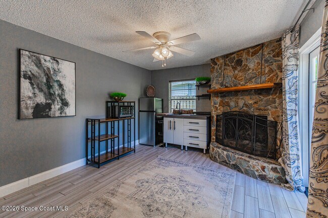 Building Photo - 177 Woodland Dr