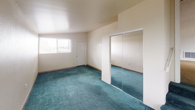 Building Photo - 12408 Bryant St