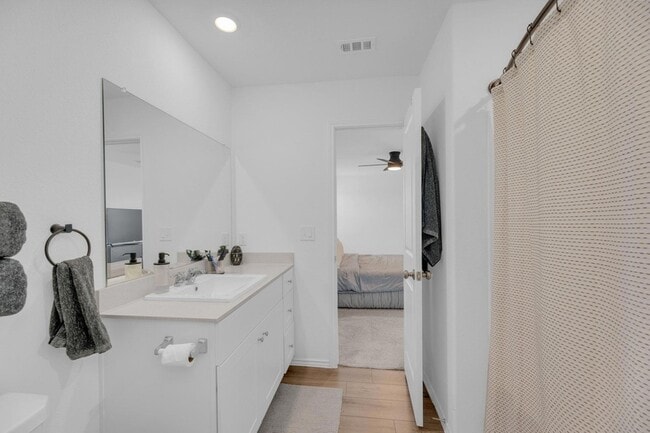 Building Photo - 2324 Willkomen Wy