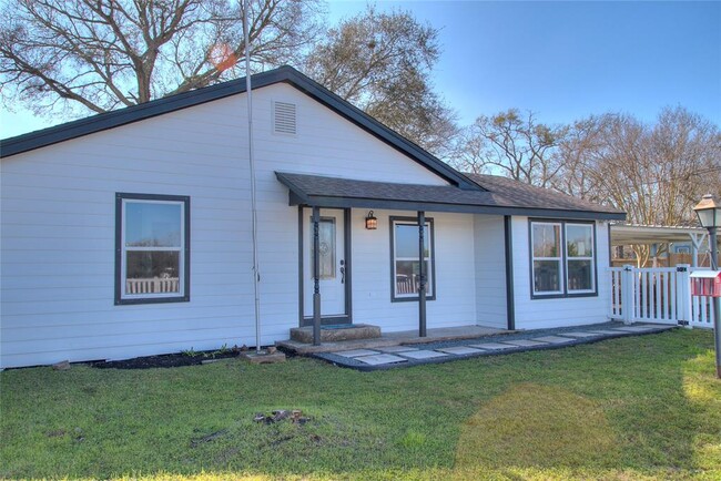 Building Photo - 415 Perkins Ave