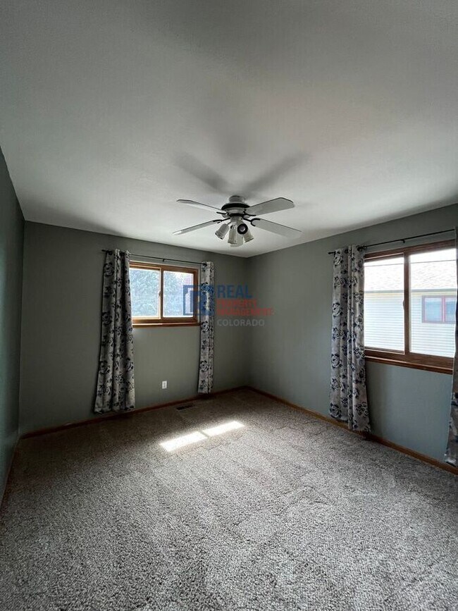 Building Photo - 624 Munson Ct