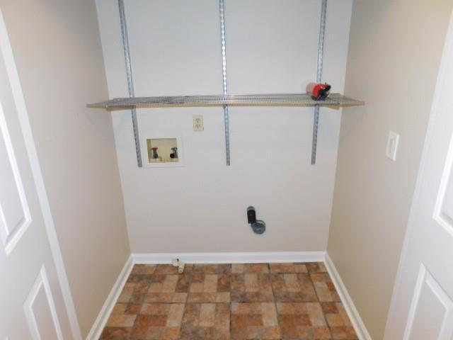 Building Photo - 8893 Carroll Manor Dr