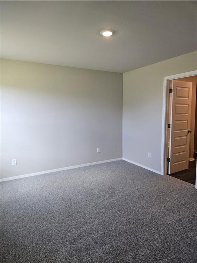 Building Photo - ***2508 E. Jan Street***