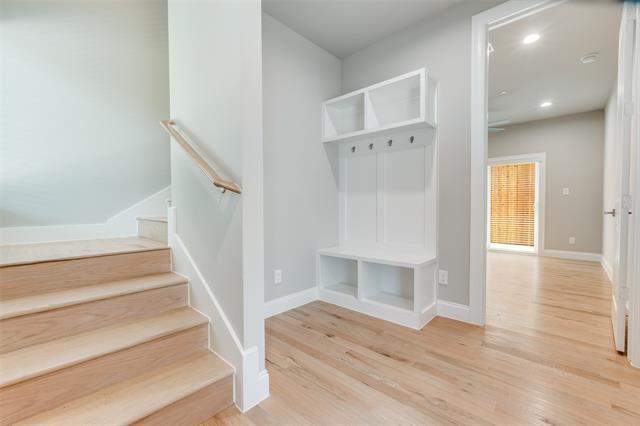 Building Photo - 4401 Cabell Dr