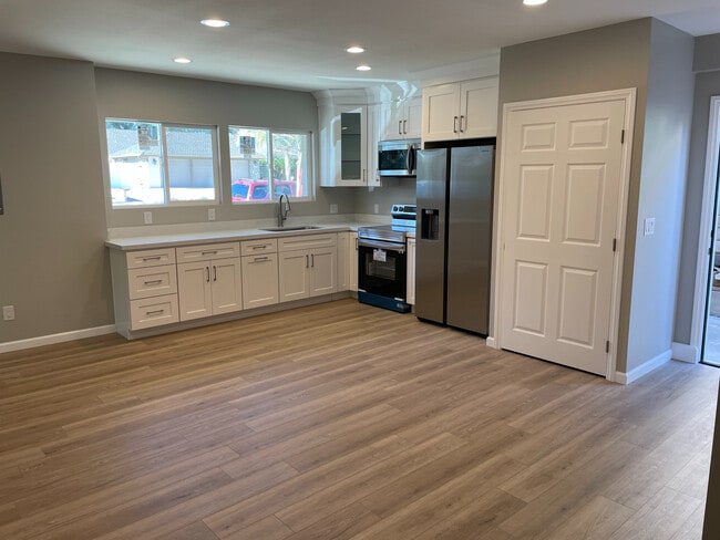 Building Photo - 2688 Sasha Ct