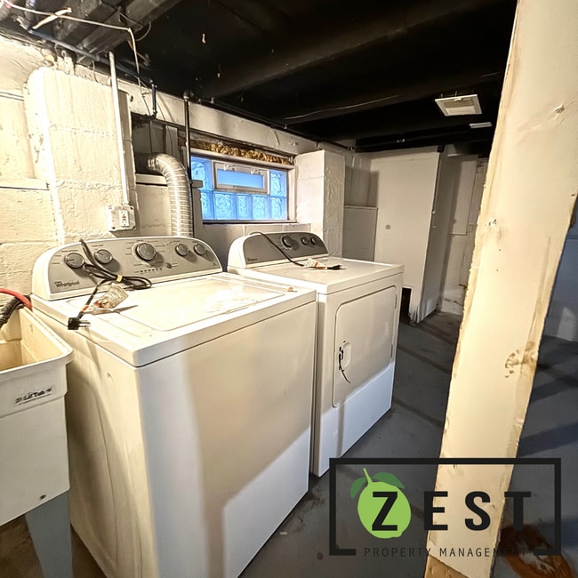 Building Photo - OPEN HOUSE- 2/19! 3PM-3:30PM! Updated 3 Bed Ranch in Madison Heights Ready for Move in!