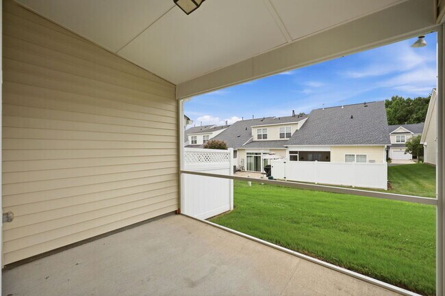 Building Photo - 7215 Ladbrooke St