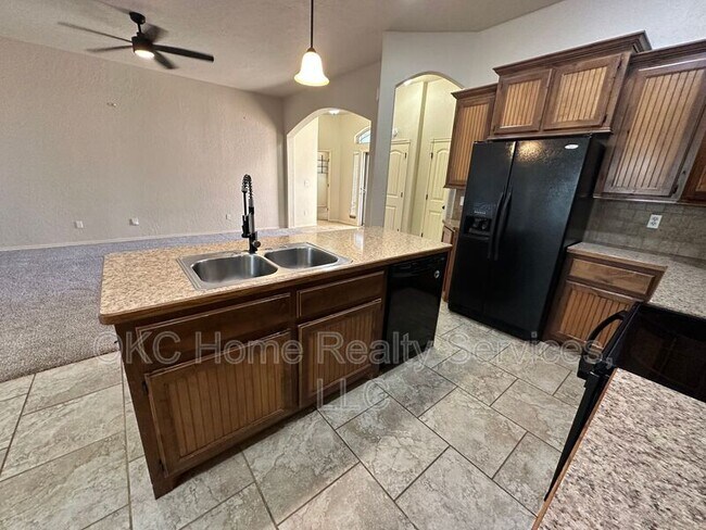 Building Photo - 1909 NE 32nd St