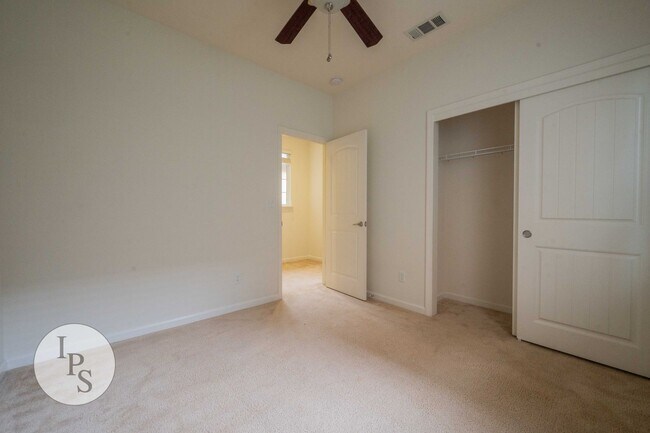Building Photo - Harlan Ranch Clovis Home, 3BR/2BA, Amazing Community - Lots of Amenities!