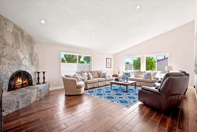 Building Photo - 48551 San Pedro St