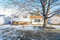 Building Photo - 7611 Goldenrod Dr